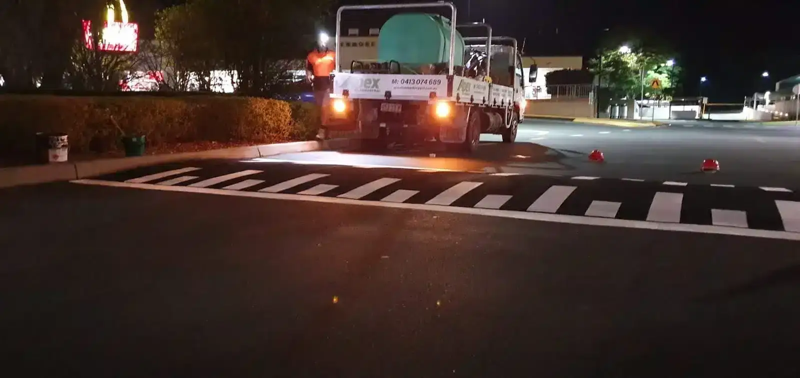 Piano key speed bump line marking to current standards